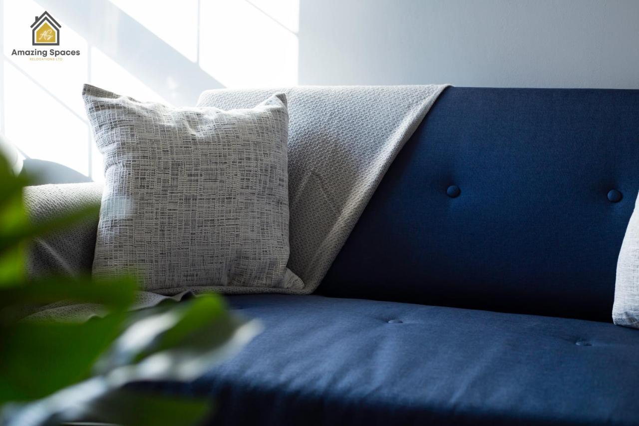 City Centre 2 Bed Flat Sleeps 3 For Work And Leisure With Free Wifi By Amazing Spaces Relocations Ltd Уоррингтон Экстерьер фото